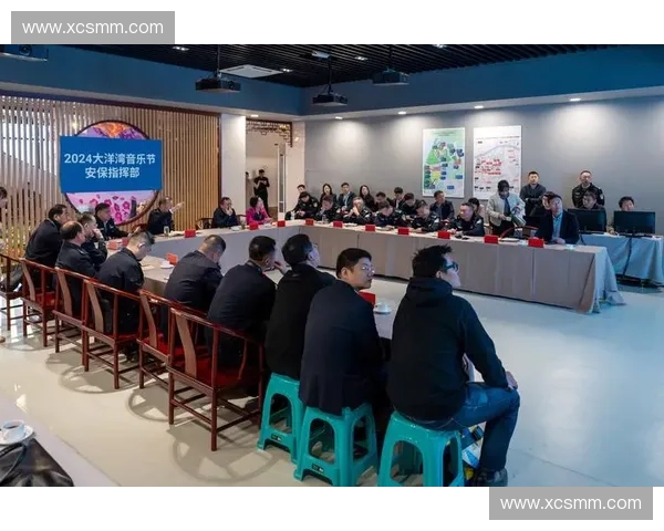 安保指挥系统各司其职却数据割裂，导致关键预警信号在现场传输中反复折损